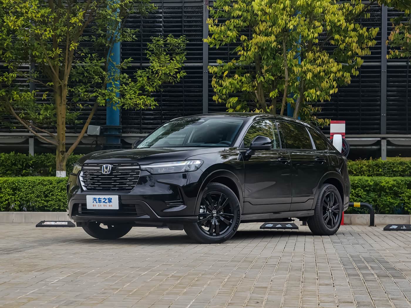 HR-V