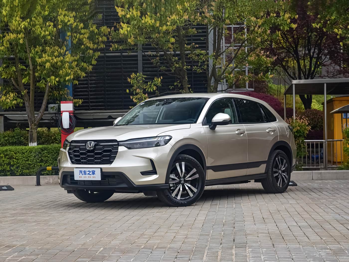 HR-V